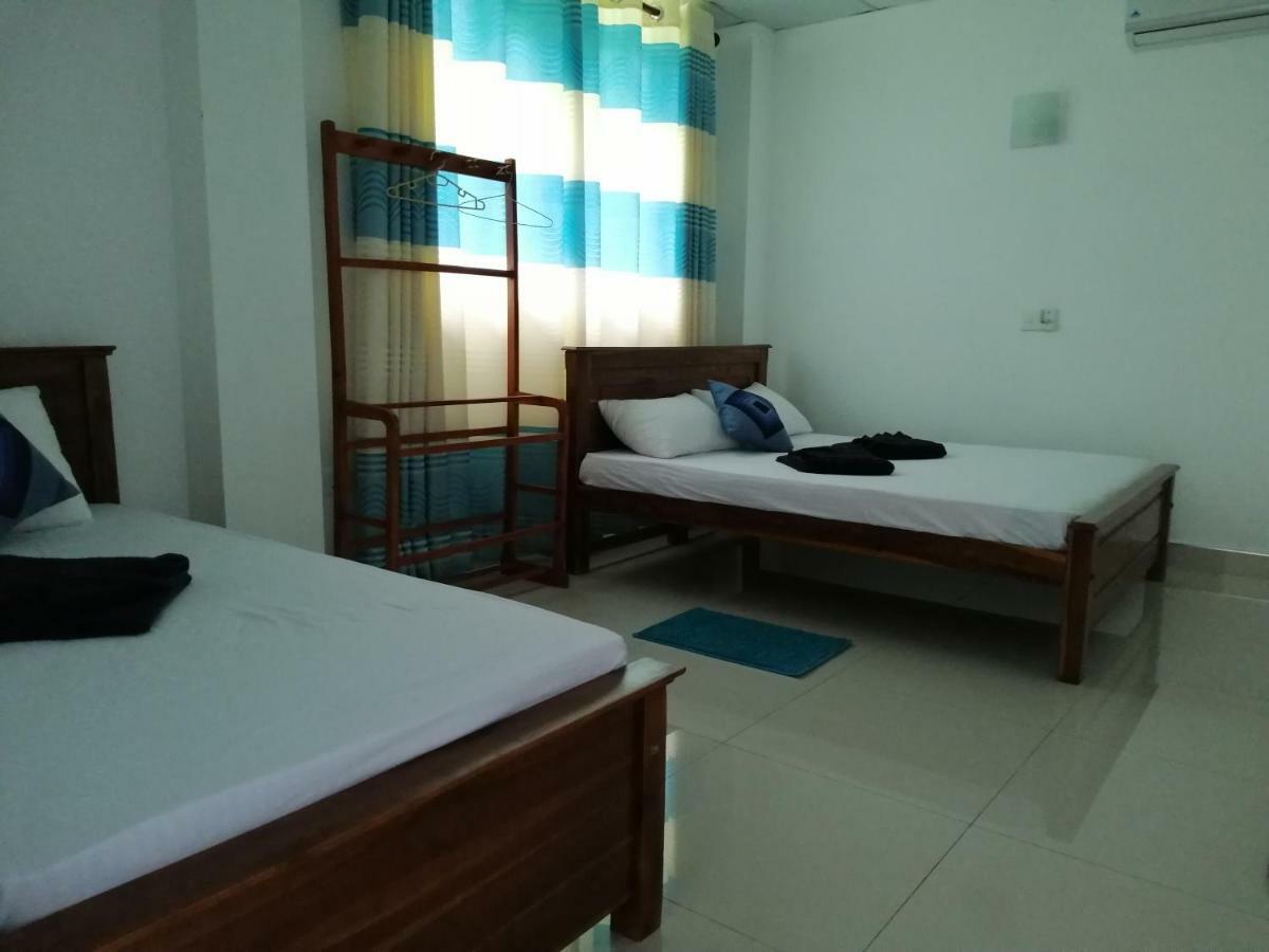 Macnara Travellers Inn Ratnapura Exterior photo